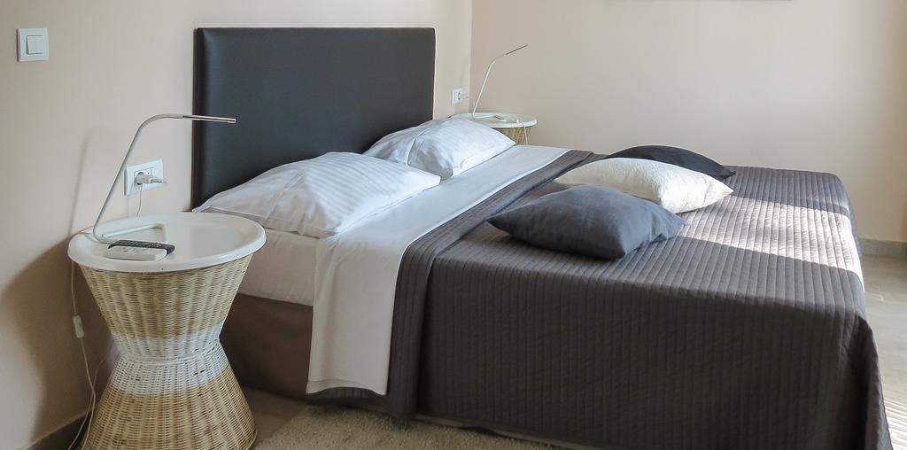 Bed And Breakfast Four Rooms Zadar Exterior photo